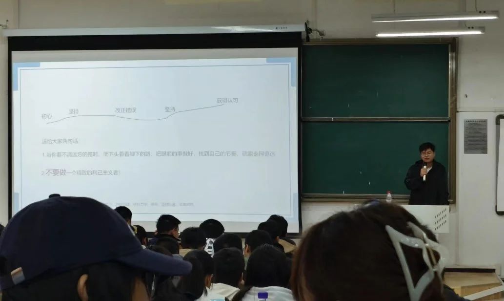 4b5197b869b240e0b867524a879b47ec.jpg 4b5197b869b240e0b867524a879b47ec.jpg